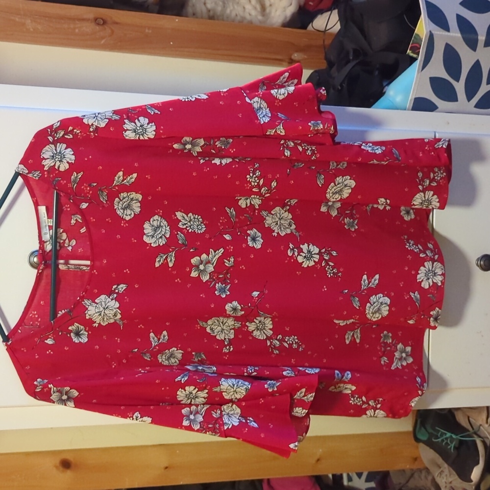Trumpet sleeve floral blouse